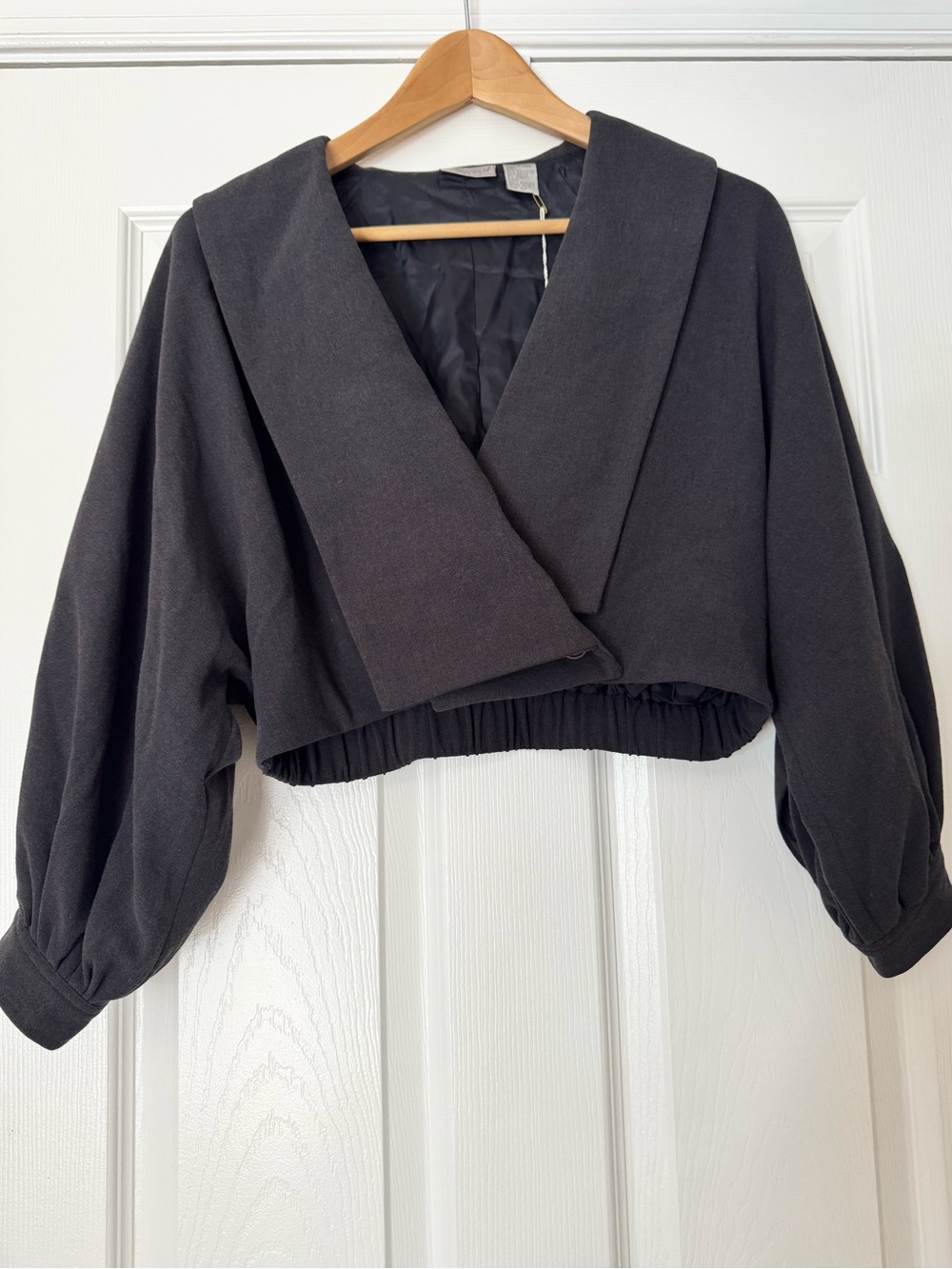 Spiegel NWT Cropped Shawl‑Collar Jacket Dark Gray – Size 12P – Euro Chic Petites